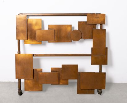
Copper radiator forming a geometrical composition....