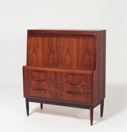 null ARNE VODDER (1926-2009) Denmark Secretary Rosewood Edition Sibast Møbler About...