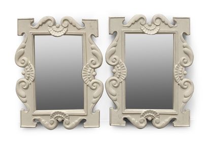 null Pair of plaster mirrors decorated with shells and stylized acanthus leaves (chips,...