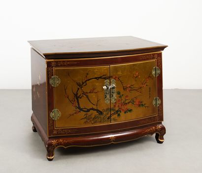 Japan Small lacquered wood cabinet Modern...