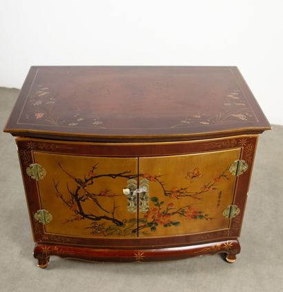 null Japan Small lacquered wood cabinet Modern work H_86 cm W_83 cm D_51.5 cm
