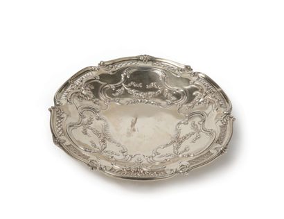 null Emile Puiforcat. A vermeil cake stand on a pedestal, with an openwork decoration...