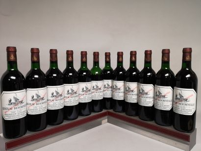 null 12 bouteilles Château BEYCHEVELLE - 3é Gcc St. Julien 1985 En caisse bois.
3...