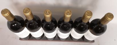 null 6 bouteilles Domaine de CHEVALIER Blanc - Cc Pessac Léognan 1990 En caisse bois....