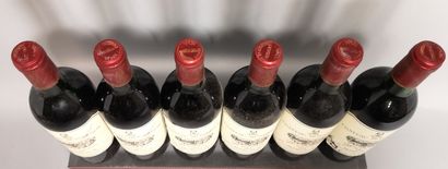 null 6 bouteilles Château MONBRISON - Margaux En caisse bois. 1984
Etiquettes lég....