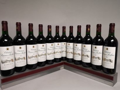 null 12 bouteilles Château PRIEURE LICHINE - 3é Gcc Margaux 1993 En caisse bois.
3...