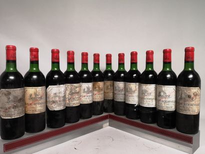 null 12 bouteilles Château BEYCHEVELLE - 4e Gcc Saint Julien 1966
Etiquettes tachées....