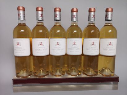 null 6 bouteilles Château PAPE CLEMENT Blanc - Cc Pessac Léognan 2005 En Caisse bois.
Une...