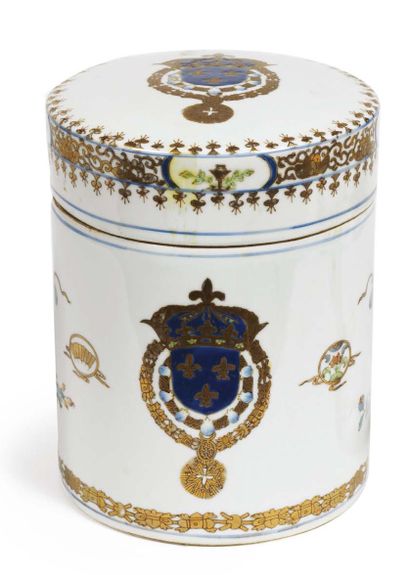  Cylindrical porcelain COVERED POT with polychrome decoration in the taste of the...