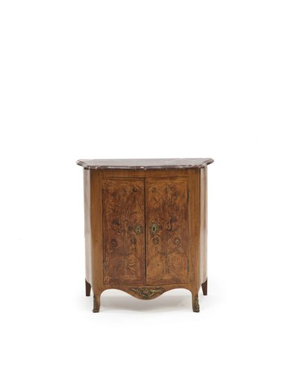 null LOW CABINET in veneer and floral marquetry of various woods. Rounded front mounts....