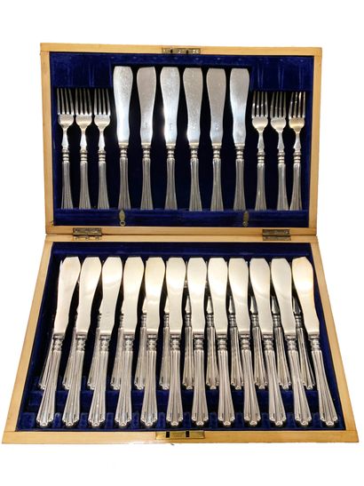  Silver plated fish service including 18 knives and 18 forks with fluted handles....