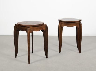 null Lot de deux tables d'appoint En bois teinté Vers 1950 H_51 cm D_46 cm