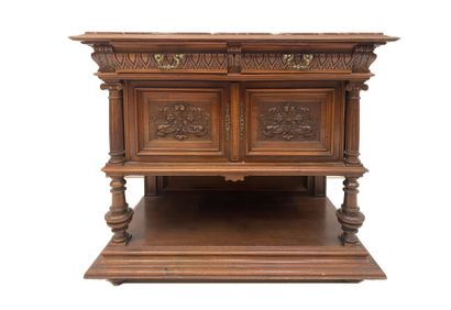 null Piece of furniture with height of support In carved wood, the top of white veined...