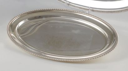 Piatto ovale in argento 800 con bordo decorato...