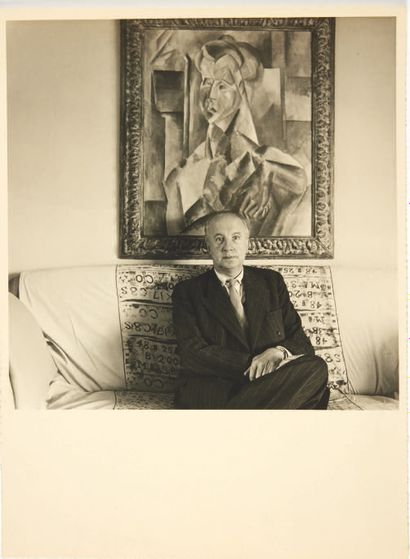 Lee MILLER. Deux portraits de Paul Eluard dont un avec Picasso. [Vers 1955].
Photographies...