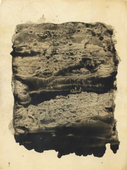 Georges HUGNET. Sans titre. 1936.
Décalcomanie originale (32,5 x 25 cm).
Décalcomanie...
