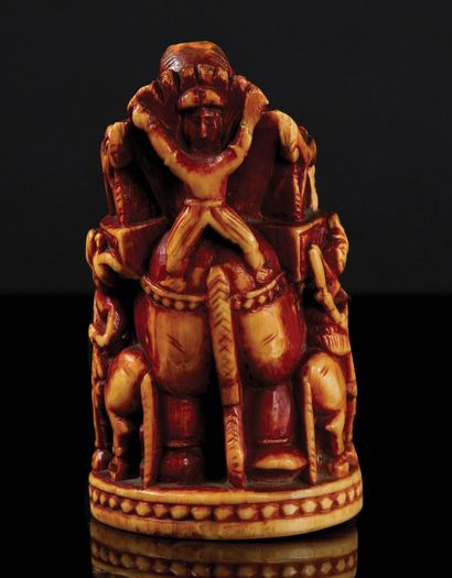 null Chess pawn "with elephant" in marine ivory carved in the round and monochrome...