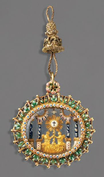 null Double-sided oval pendant medallion in enamelled gold and glass with a monstrance...