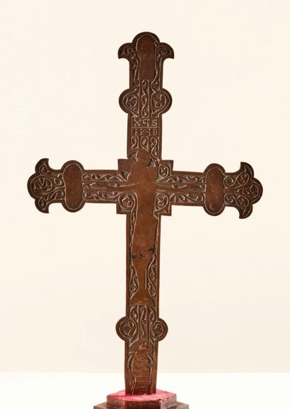 null Altar cross with flowers and square crosspiece made of champleted and engraved...