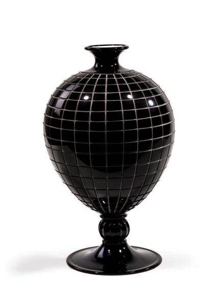 MIMMO PALADINO (NÉ EN 1948) Vase «Collezione 9»
Verre de Murano
Edition Cleto Murani,...