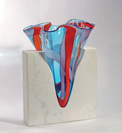 Emmanuel Babled (né en 1967) Vase
Verre de Murano polychrome et marbre blanc
Manufacture...