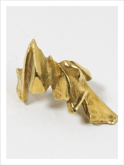 ALICIA PENALBA (1931-1982) A gilt bronze ring with geometrical motifs.
Artist's proof.
Edition...