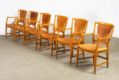DAVID ROSEN (1910-1993) Set of twelve armchairs
Wood and leather
Edition Nordiska...