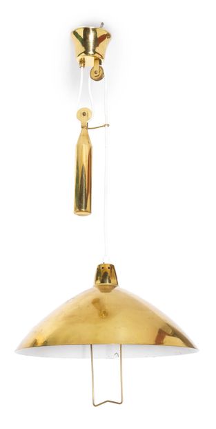 ITSU (XXE SIÈCLE) Hanging lamp
Gold plated brass
Itsu Edition
About 1950
A ceiling...