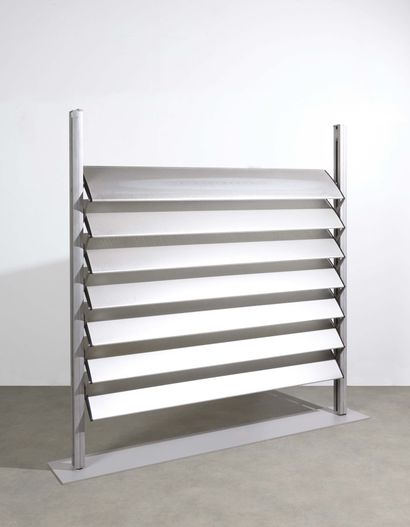 Jean PROUVÉ (1901-1984) Brise-soleil model composed of 7 slats
Aluminum and metal...