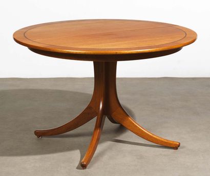 Josef Frank (1885-1967) Rare table modèle « 711 » à deux allonges
Palissandre, teck...
