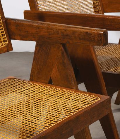 Pierre JEANNERET (1896-1964) Suite de 6 fauteuils dits « Office chairs »
Teck et...