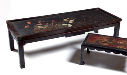 Low table in black lacquered wood with decoration...
