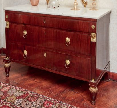 null Chest of drawers, wood veneered and decorated with gilded bronze applications,...