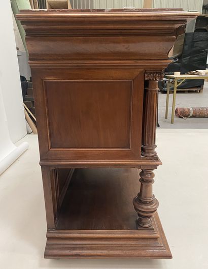 null Piece of furniture with height of support out of carved wooden, the top of white...