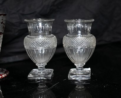 null Set of glass vases including : - a pair of baluster vases with cut sides and...