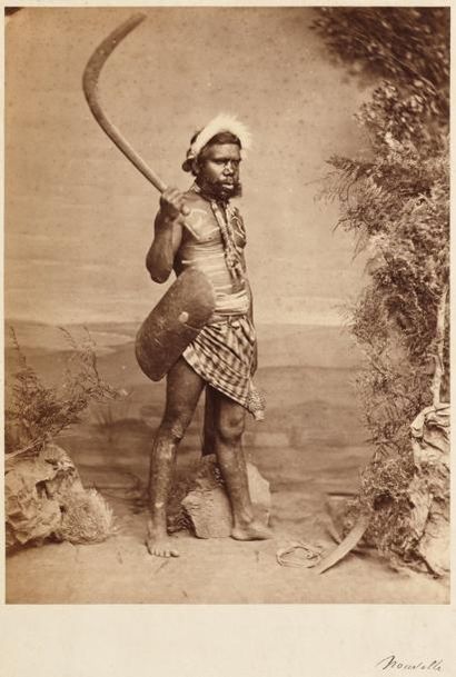 Henry KING et John William LINDT Portraits d'aborigènes en studio, Australie Vers...
