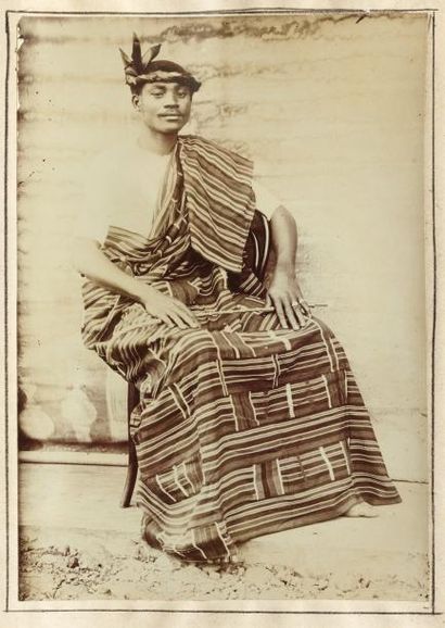 Anonyme Album d'amateur, Ghana 1919-1920 Album de 70 aristotypes, la plupart légendés...
