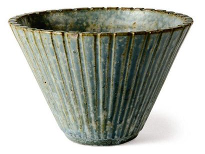 ARNE BANG (1901-1983) Vase en grès Vers 1940 Signé H_9,5 cm D_13,5 cm