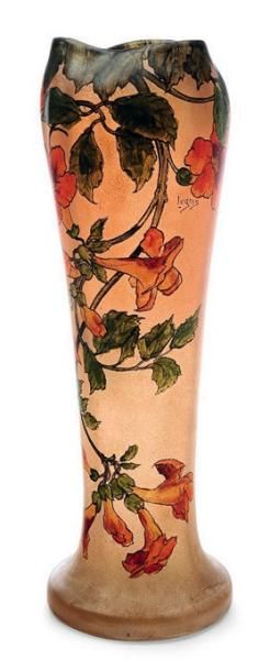 LEGRAS Vase Verre muticouches à décor floral Vers 1900 H_42 cm