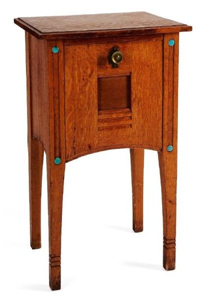 GUSTAVE SERRURIER-BOVY (1858-1910) Table de chevet, chambre à coucher Perle Chêne,...