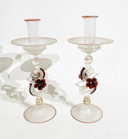 null Pair of hand candlesticks in polychrome sheet metal of round shape (H_6 cm)...