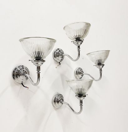 null 4 chromed sconce lights with glass shades. 

20th century. 

H_30 cm