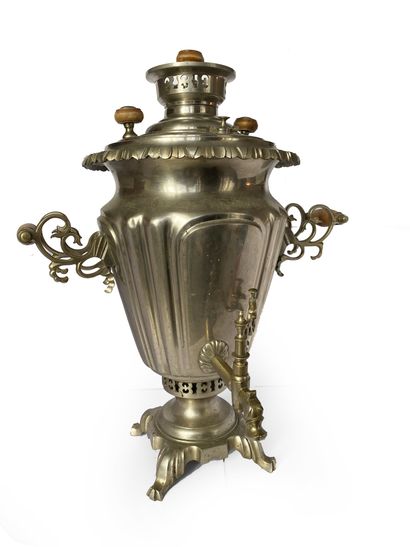 null Samovar en acier de Toula. 

H_54 cm