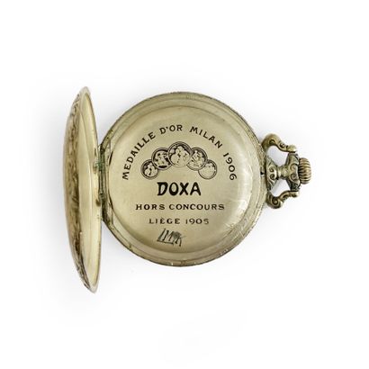 null DOXA Vers 1900

Montre de poche en métal argenté de type régulateur, cadran...