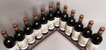 null 12 bottles Château RIPEAU - Saint Emilion Grand Cru 1978 In wooden case. Stained...