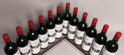 null 12 bouteilles CLOS RENE - Pomerol 1978 En caisse bois. 9 légèrement basses,...