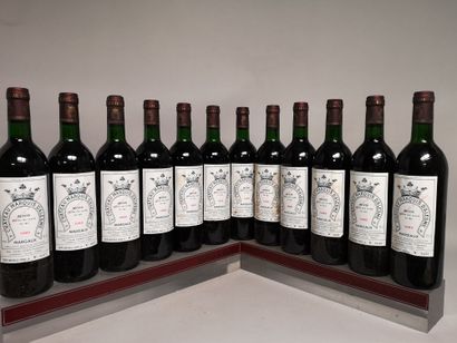null 12 bouteilles Château MARQUIS d'ALESME BECKER - Margaux 1985 En caisse bois....