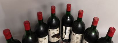 null 8 magnums Château LABEGORCE ZEDE - Margaux 1975 Etiquettes tachées et déchirées.6...