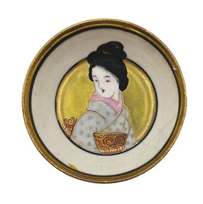 JAPON, Fours de Kutani - Epoque MEIJI (1868 - 1912) Coupe en porcelaine émaillée...