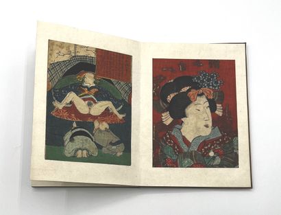 JAPON - XIXE SIÈCLE Album accordéon, douze pages, un visage de femme, une femme allongée,...